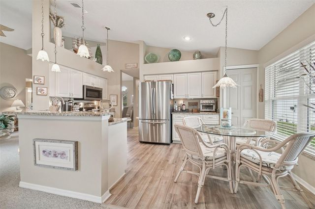 3216 FOX SQUIRREL LANE, Valrico, FL 33596