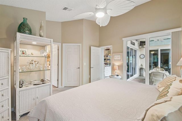 3216 FOX SQUIRREL LANE, Valrico, FL 33596