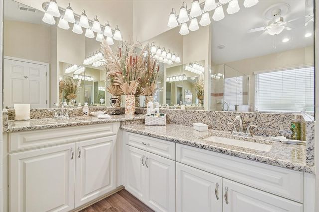 3216 FOX SQUIRREL LANE, Valrico, FL 33596