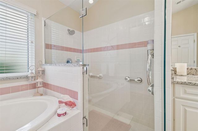 3216 FOX SQUIRREL LANE, Valrico, FL 33596