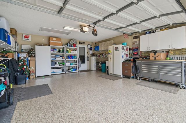 3216 FOX SQUIRREL LANE, Valrico, FL 33596