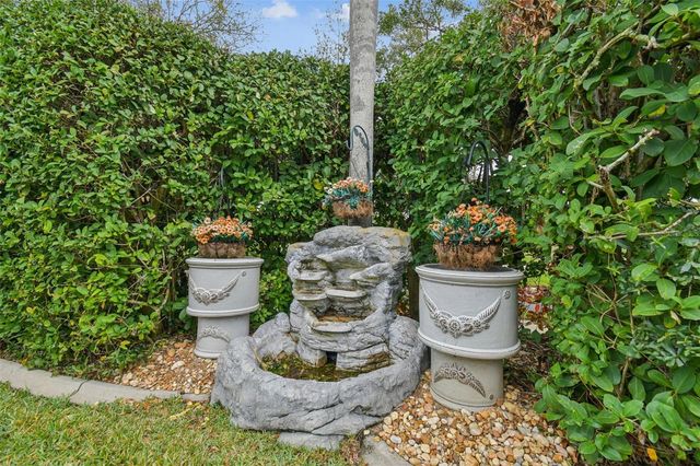 3216 FOX SQUIRREL LANE, Valrico, FL 33596