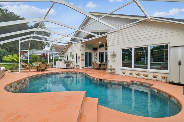 3216 FOX SQUIRREL LANE, Valrico, FL 33596