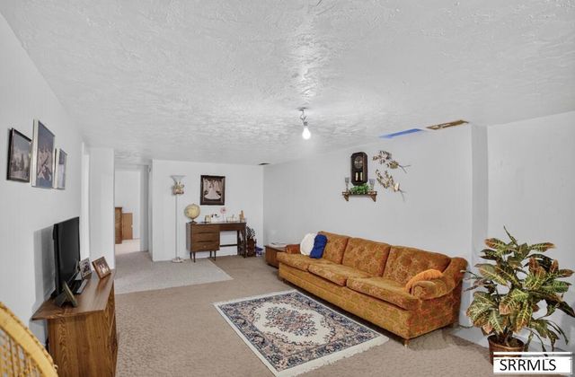 825 Sykes Drive, Idaho Falls, ID 83401