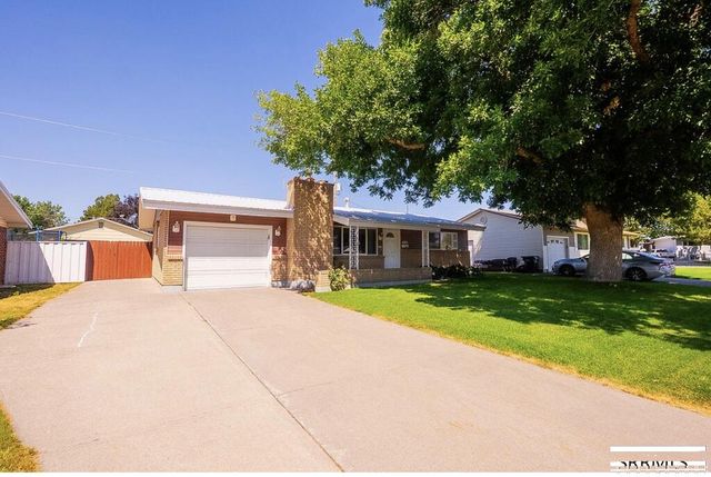 825 Sykes Drive, Idaho Falls, ID 83401