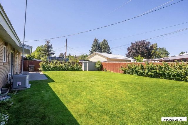 825 Sykes Drive, Idaho Falls, ID 83401