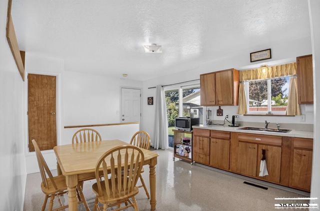 825 Sykes Drive, Idaho Falls, ID 83401