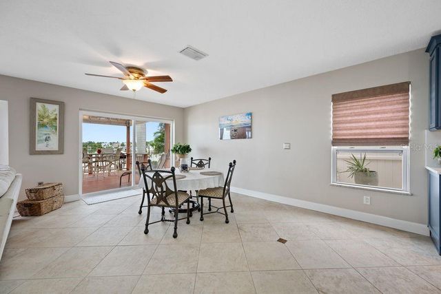 530 79TH STREET S, St Petersburg, FL 33707