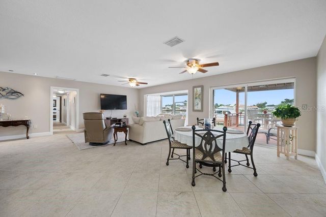530 79TH STREET S, St Petersburg, FL 33707
