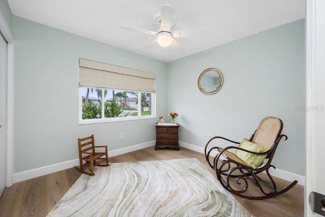 530 79TH STREET S, St Petersburg, FL 33707