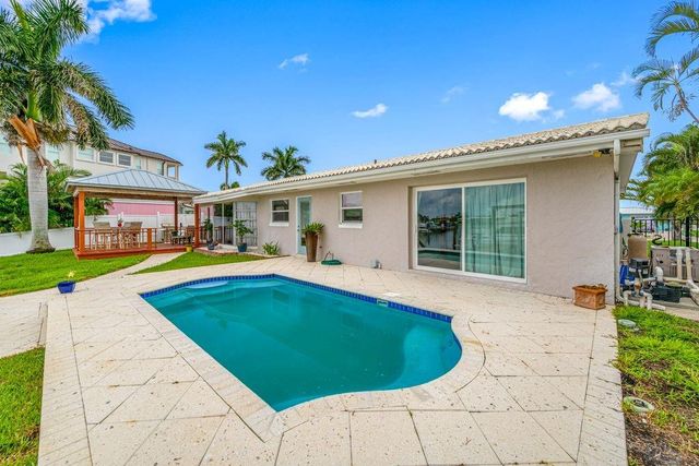 530 79TH STREET S, St Petersburg, FL 33707