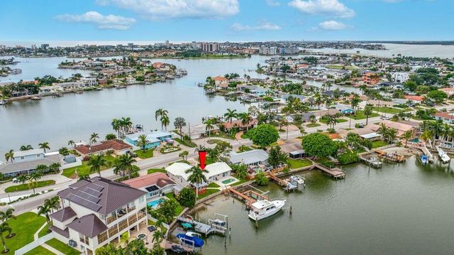 530 79TH STREET S, St Petersburg, FL 33707