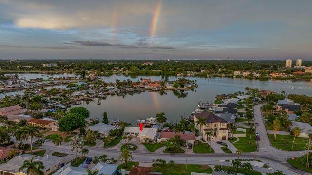 530 79TH STREET S, St Petersburg, FL 33707