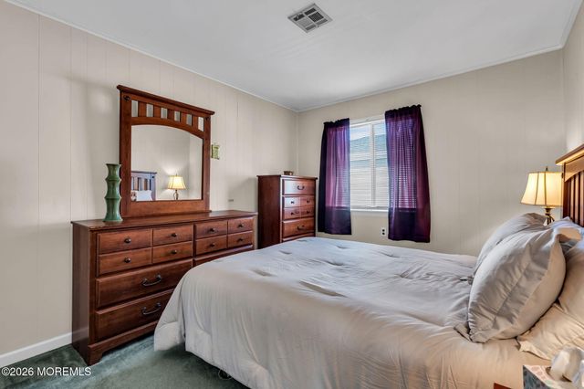 31 Boca Raton Street, Toms River, NJ 08757