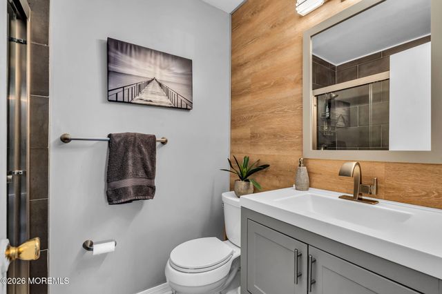 31 Boca Raton Street, Toms River, NJ 08757