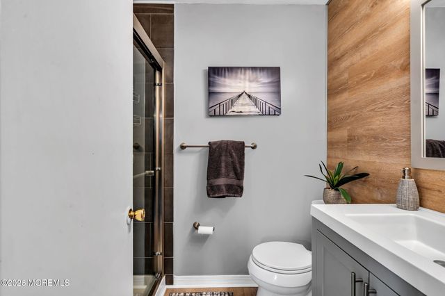 31 Boca Raton Street, Toms River, NJ 08757