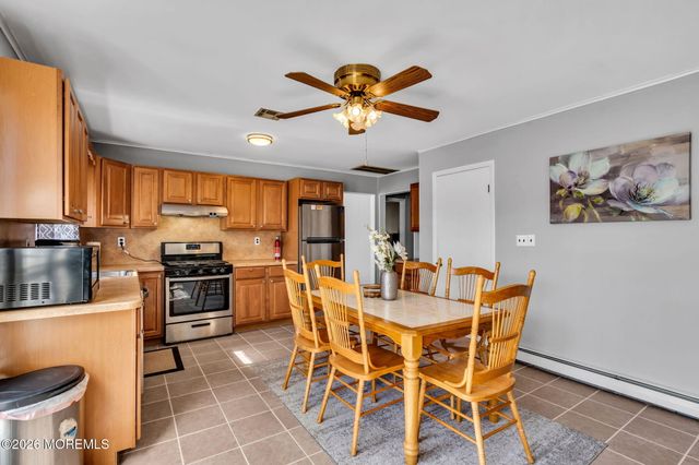 31 Boca Raton Street, Toms River, NJ 08757