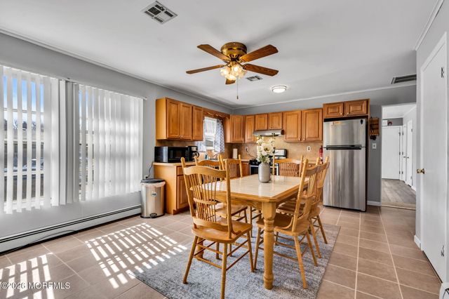 31 Boca Raton Street, Toms River, NJ 08757