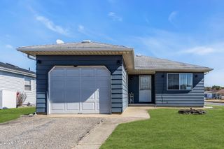 31 Boca Raton Street, Toms River, NJ 08757