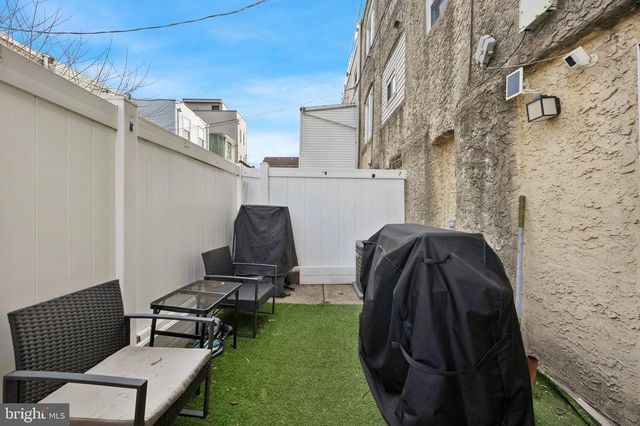 1607 S 28TH ST, Philadelphia, PA 19145