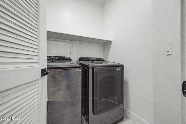 945 E PLAYA DEL NORTE Drive 2007, Tempe, AZ 85288