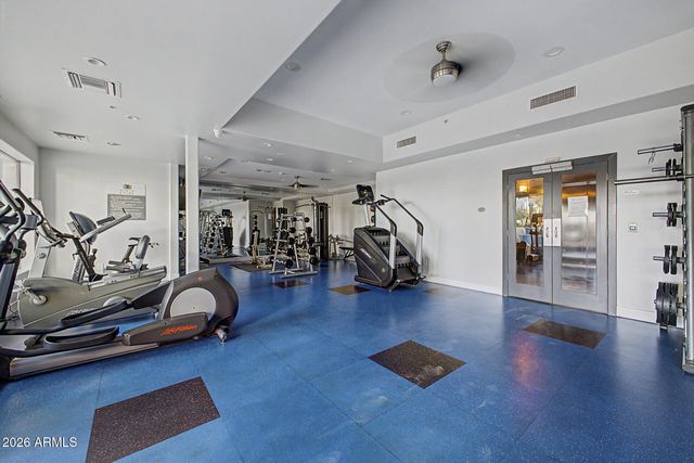 945 E PLAYA DEL NORTE Drive 2007, Tempe, AZ 85288