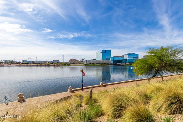 945 E PLAYA DEL NORTE Drive 2007, Tempe, AZ 85288