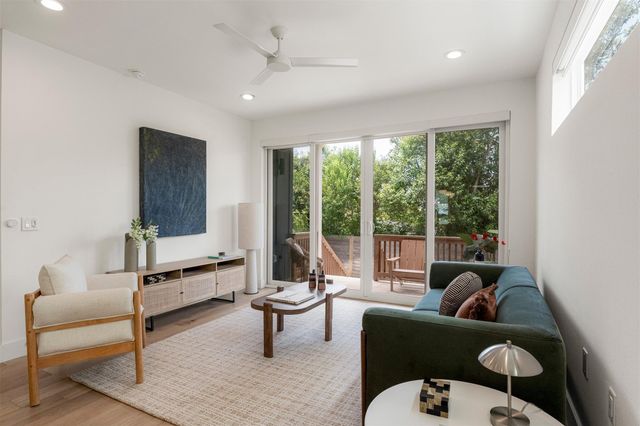 2000 Greenwood Ave B, Austin, TX 78723