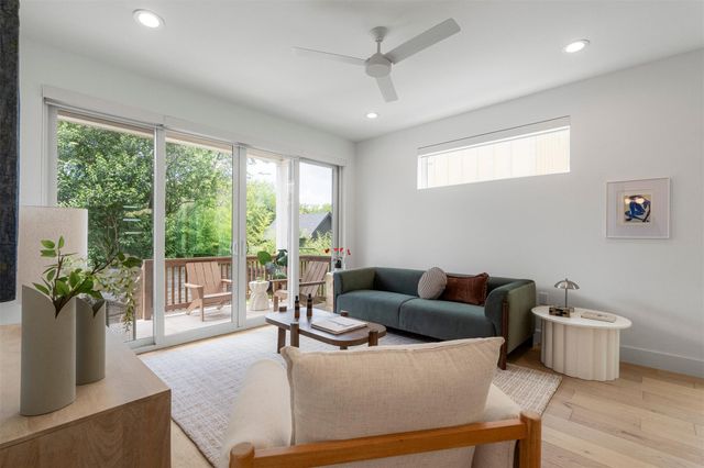 2000 Greenwood Ave B, Austin, TX 78723
