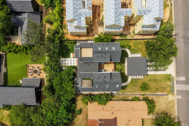 2000 Greenwood Ave B, Austin, TX 78723