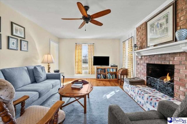 2001 Elanie Cir., Florence, SC 29505