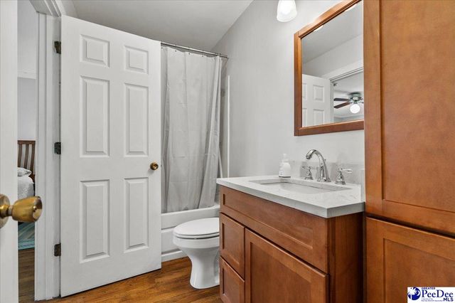 2001 Elanie Cir., Florence, SC 29505