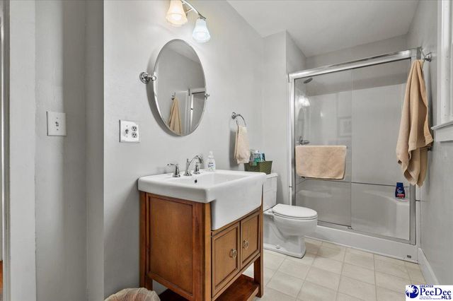 2001 Elanie Cir., Florence, SC 29505