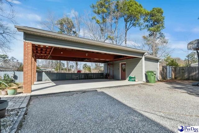 2001 Elanie Cir., Florence, SC 29505