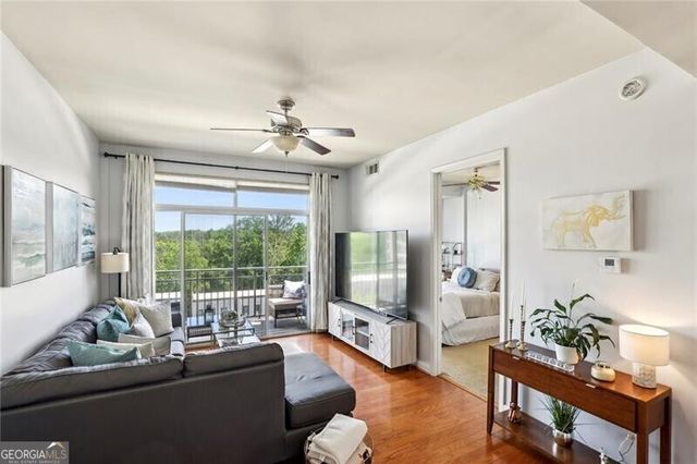 711 Cosmopolitan Drive NE 523, Atlanta, GA 30324