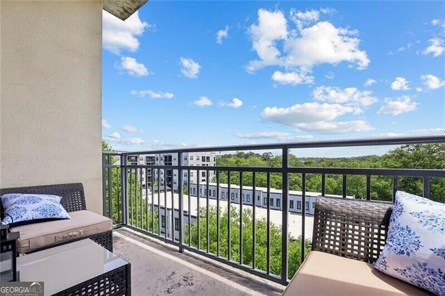 711 Cosmopolitan Drive NE 523, Atlanta, GA 30324