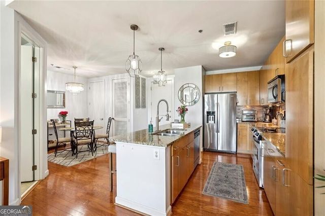 711 Cosmopolitan Drive NE 523, Atlanta, GA 30324