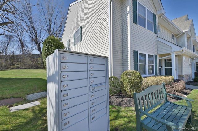 80 Morley Circle, Melville, NY 11747