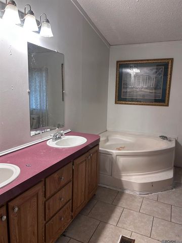 14833 Lockridge Ave, Pride, LA 70770