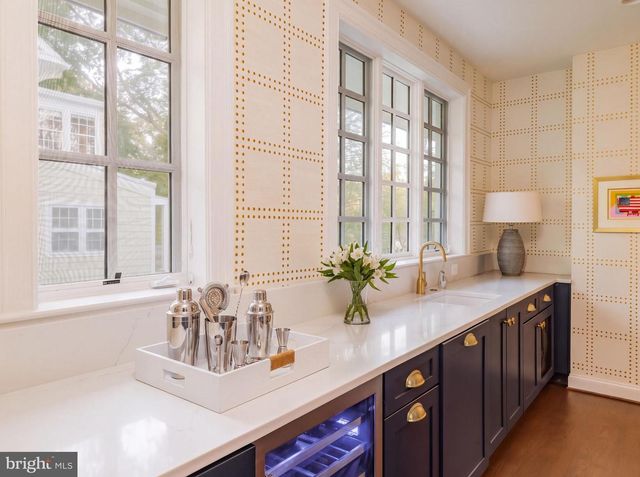 3300 NEWARK ST NW, Washington, DC 20008