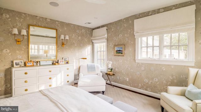 3300 NEWARK ST NW, Washington, DC 20008