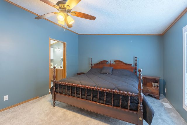 54598 Park Lane, Eau Claire, MI 49111
