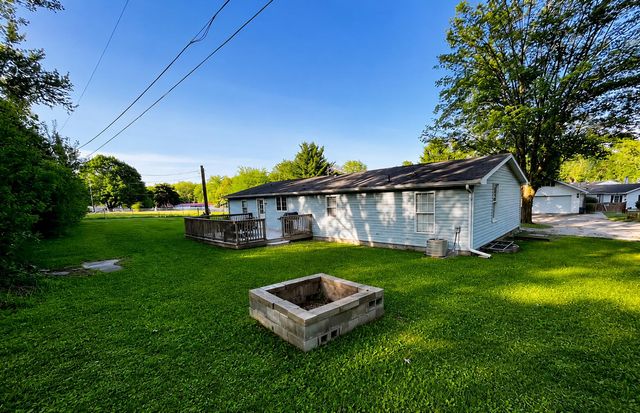 54598 Park Lane, Eau Claire, MI 49111