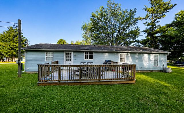 54598 Park Lane, Eau Claire, MI 49111