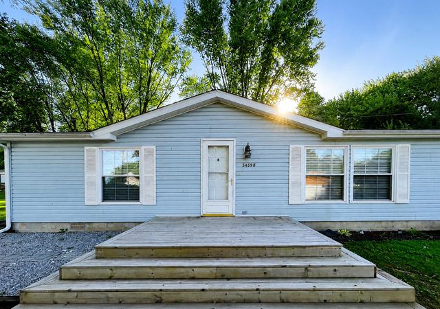 54598 Park Lane, Eau Claire, MI 49111