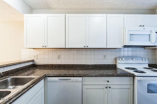 424 Cumbrian Court, Fayetteville, NC 28314