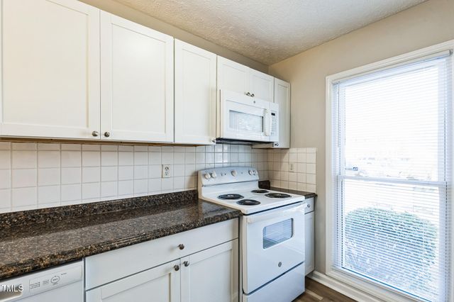 424 Cumbrian Court, Fayetteville, NC 28314
