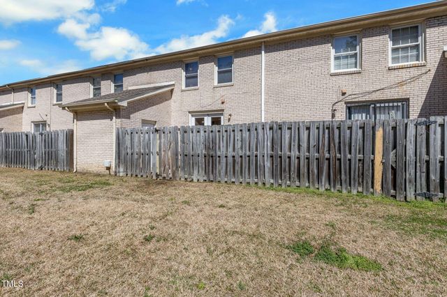424 Cumbrian Court, Fayetteville, NC 28314