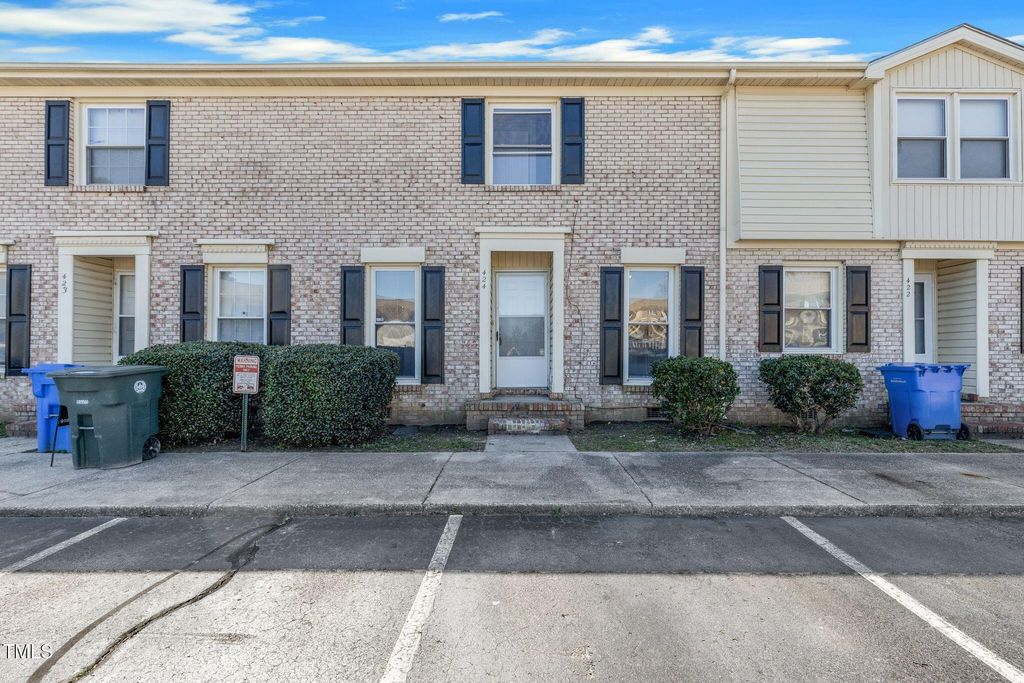 424 Cumbrian Court, Fayetteville, NC 28314