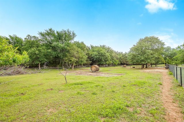 2700 E Fm 4, Cleburne, TX 76031